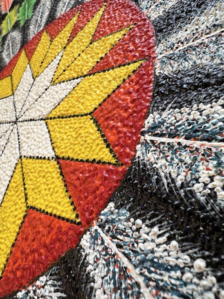 POWWOW central star and texture detail
