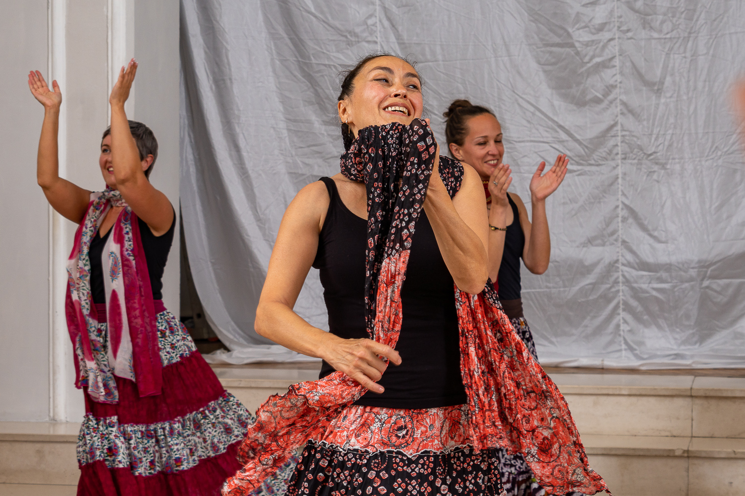 A live group movement practice