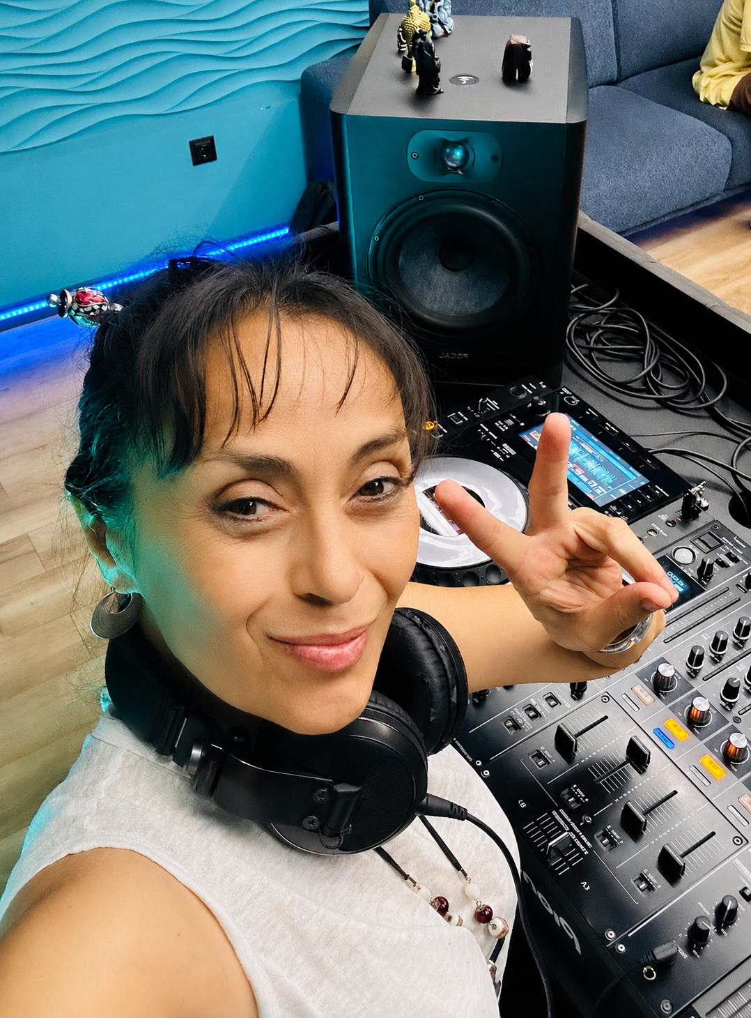 Mohsira — DJ KALI BRY at the DJ console