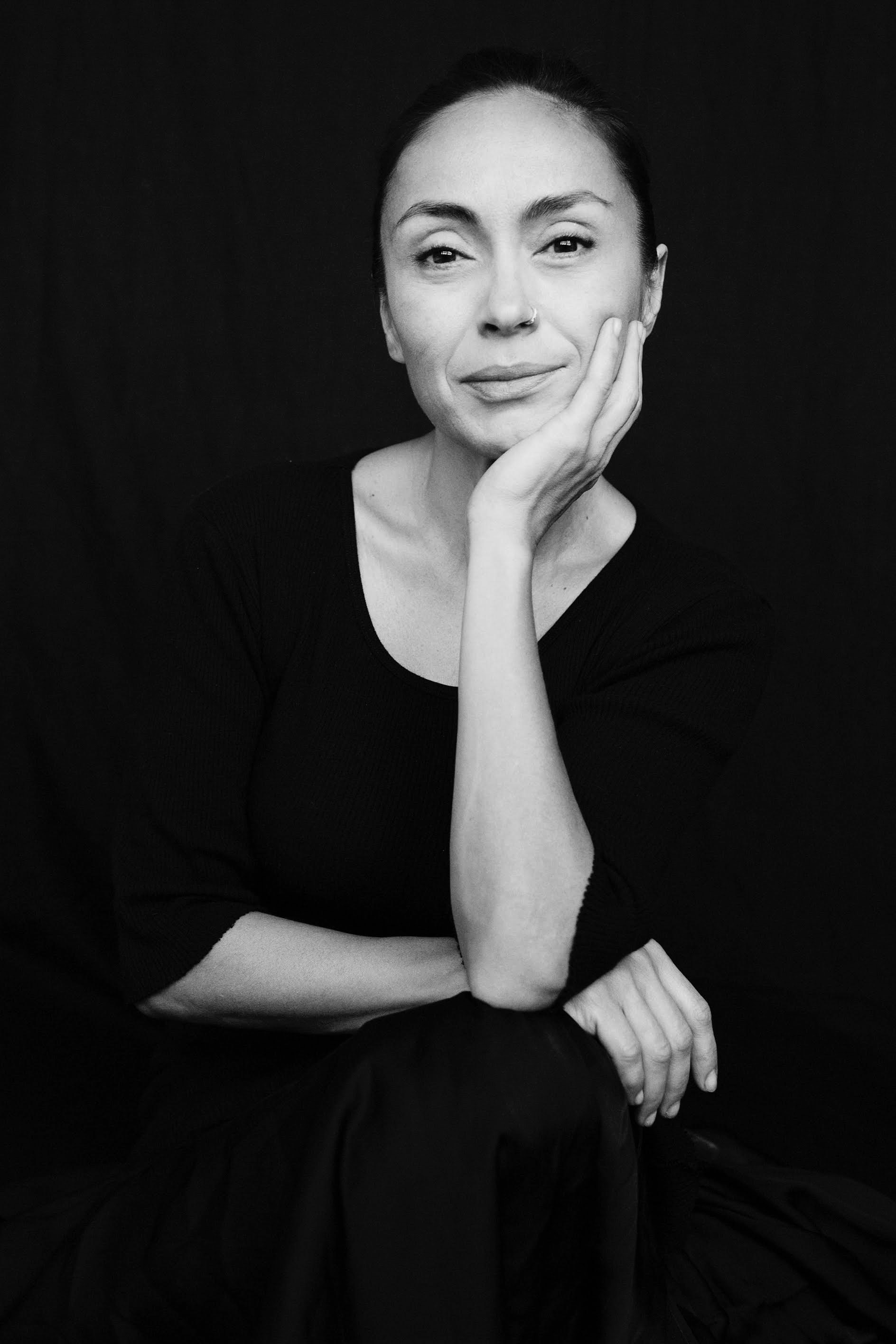 MOHSIRA — interdisciplinary artist, choreographer, director and researcher